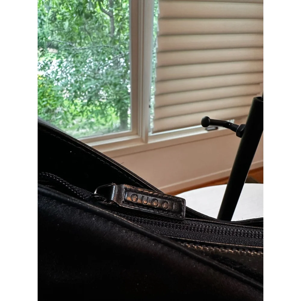 Gucci Black Padded Satin & Patent Leather Shoulder Bag - Picture 5 of 14